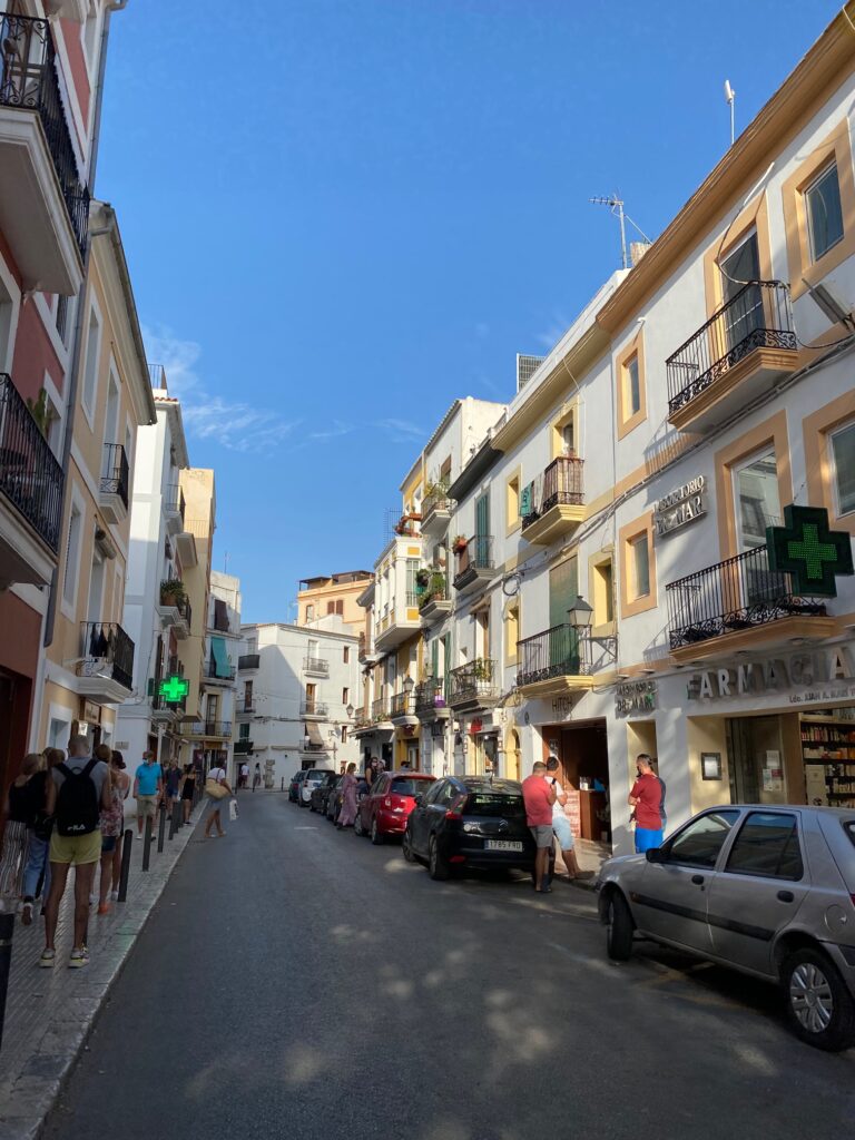shopping in Ibiza - holidays 2020