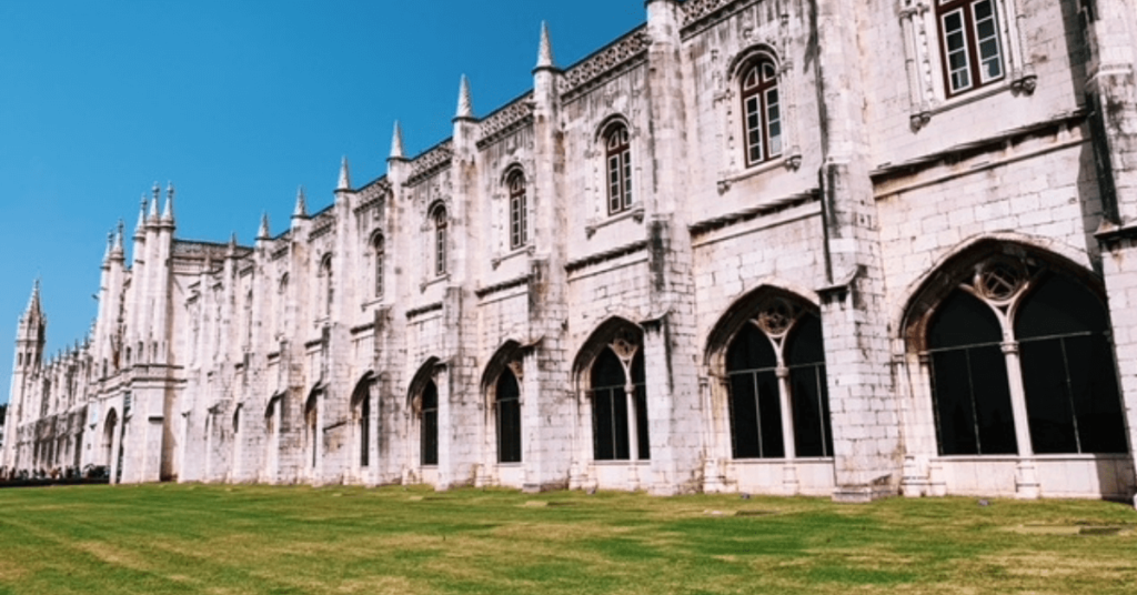 Lisbon travel guide - Jeronimos monastery